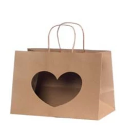 Ajándéktasak szív alakú ablakkal 16x14x8 cm S/12