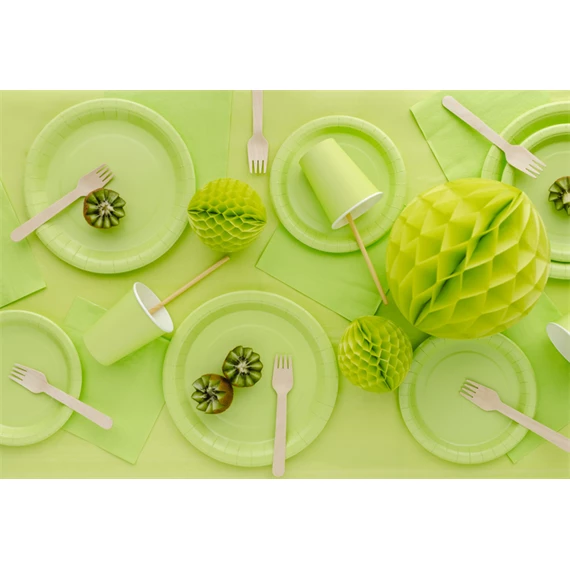 Asztalterítő 137x183 cm világoszöld