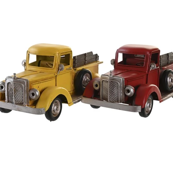 Dekoráció jármű 25x11,5x11 cm 2 féle