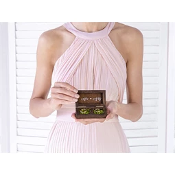 Fa esküvői gyűrűtartó doboz 10x5,5 cm