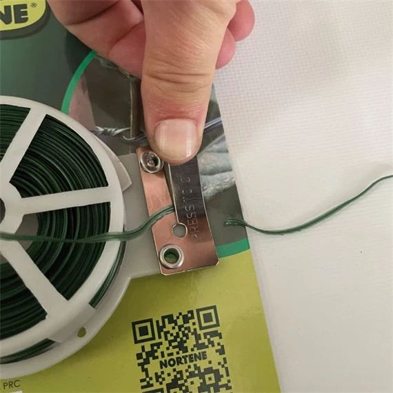 Kötöző növényekhez, műanyaggal bevont drót 2 mm x 2,5 m