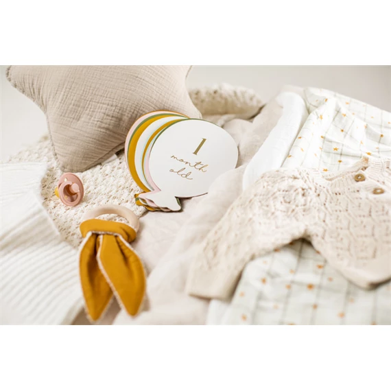 Mérföldkő kártyák lufi formában, vegyes 11,5x17 cm