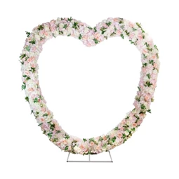 Boldogságkapu szív selyemvirággal 250x250 cm