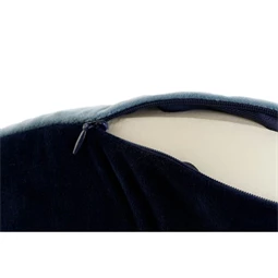 Utazópárna kapucnis 30x10x32 cm