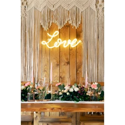 Világító LOVE felirat LED hálózati adapterrel, műanyag 61x27,4cm fehér