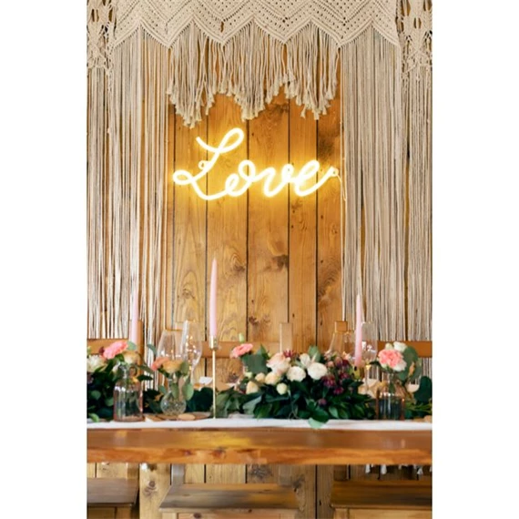 Világító LOVE felirat LED hálózati adapterrel, műanyag 61x27,4cm fehér