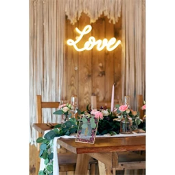 Világító LOVE felirat LED hálózati adapterrel, műanyag 61x27,4cm fehér